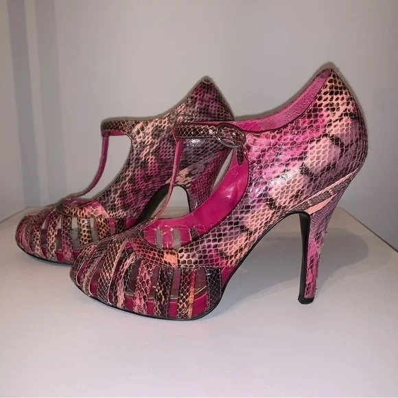 BCBGirls pink and purple snakeskin heels.  Size 8.​ - Picture 3 of 7